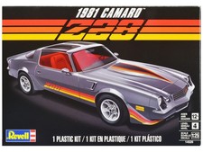 Revell 14526 1/25 Level 4 Model Kit 1981 Chevrolet Camaro Z/28