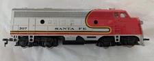 Train locomotive HO Scale  Santa Fe F7 Diesel  # 307   vintage