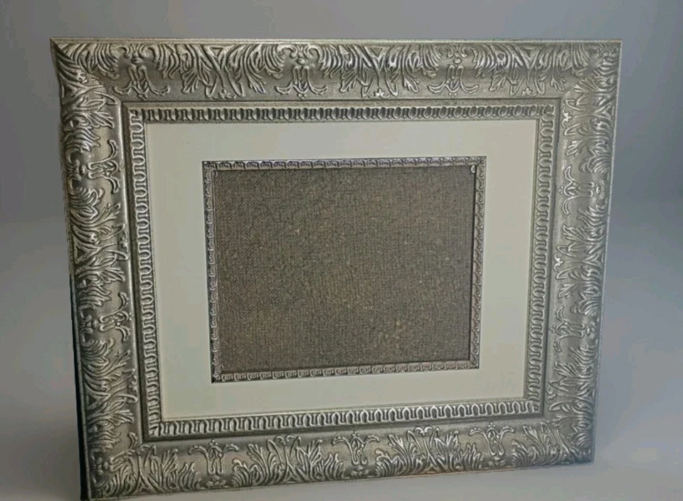Marco de fotos barroco plateado | Hoja de acanto floral ornamentada 9-3/8 x 7-5/16 Foto 2 de 4