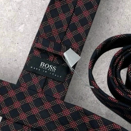 Corbata de seda Hugo Boss ITALIA XL negra borgoña tartán con:2,5" usada en excelente estado Foto 2 de 4