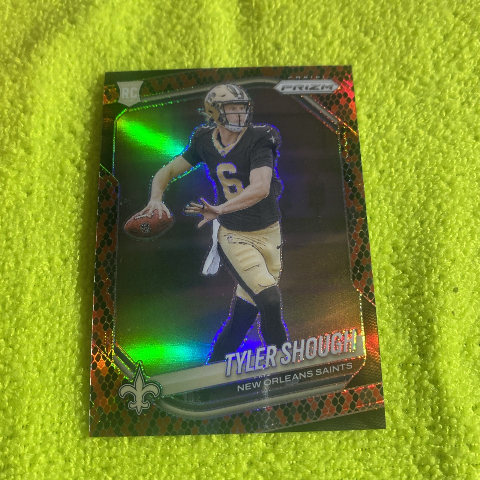 Tyler Shough 2025 Prizm #327 Snakeskin /(SSP) Price Guide - Sports