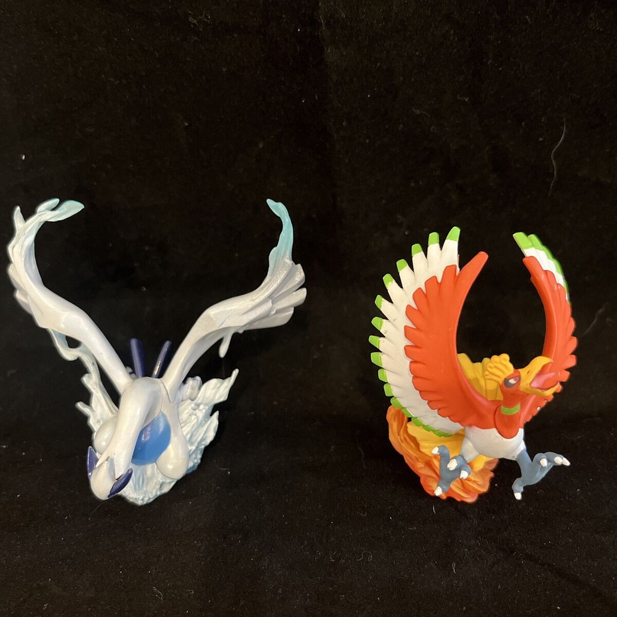 Reserve a copy of Pokémon HeartGold or SoulSilver Version to receive a  Ho-Oh or Lugia figure 