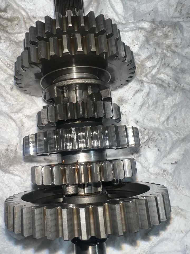 KAWASAKI KLF400 BAYOU 93-99 TRANSMISSION INPUT+OUTPUT ASSY 13127-1211 13128-1185 - Image 3 of 4