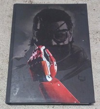Metal Gear Solid V: The Phantom Pain Collector's Edition Game Guide inc map etc