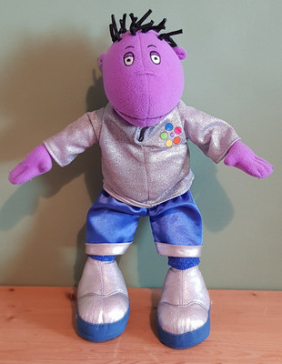 Tweenies Milo 11 Zoll Spielzeug mit biegsamen Gliedmaßen / Silber Jacke & Schuhe / Hasbro
