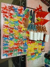 LOT - Vintage WESTERN Plastic Figures toys Cowboys Indians horses Teepees Wagons