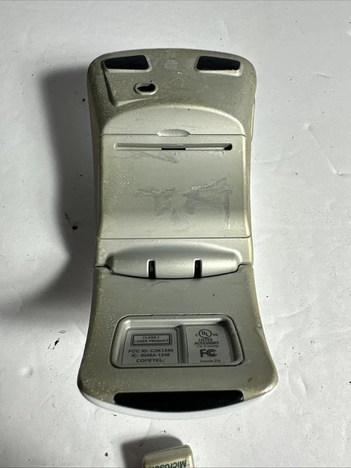 Microsoft Arc Mouse 1349  2.4Ghz USB 1350 Transceiver (11) - Image 3 of 3