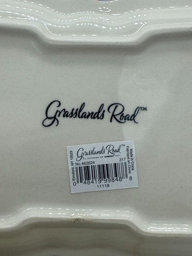 Grasslands Road Holiday Rectangular Serving Tray Platter Holly Berries Ice Skate - Picture 6 of 6