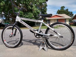 redline 6061 t6 proline pro