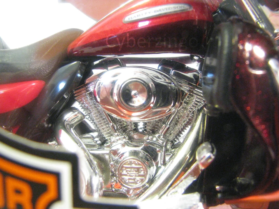 Maisto 1:12 Harley Davidson 2013 FLHTK Electra Glide Motorcycle Model NEW - Image 4 of 4