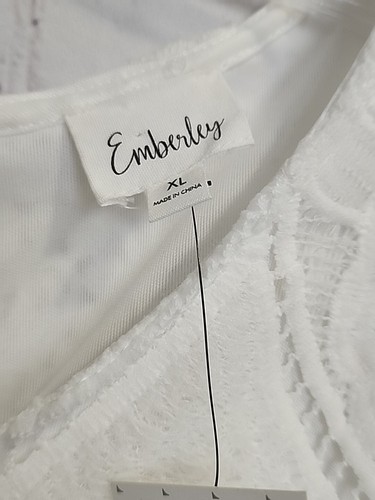 Emberley Women's White Embroidered Knee Length Medallion Scallop Dress Size XL - Picture 5 of 8