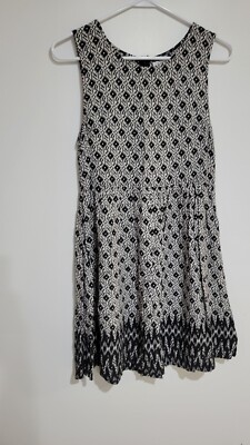 Glamorous Dress White and Black Design Sleeveless A Line Medium