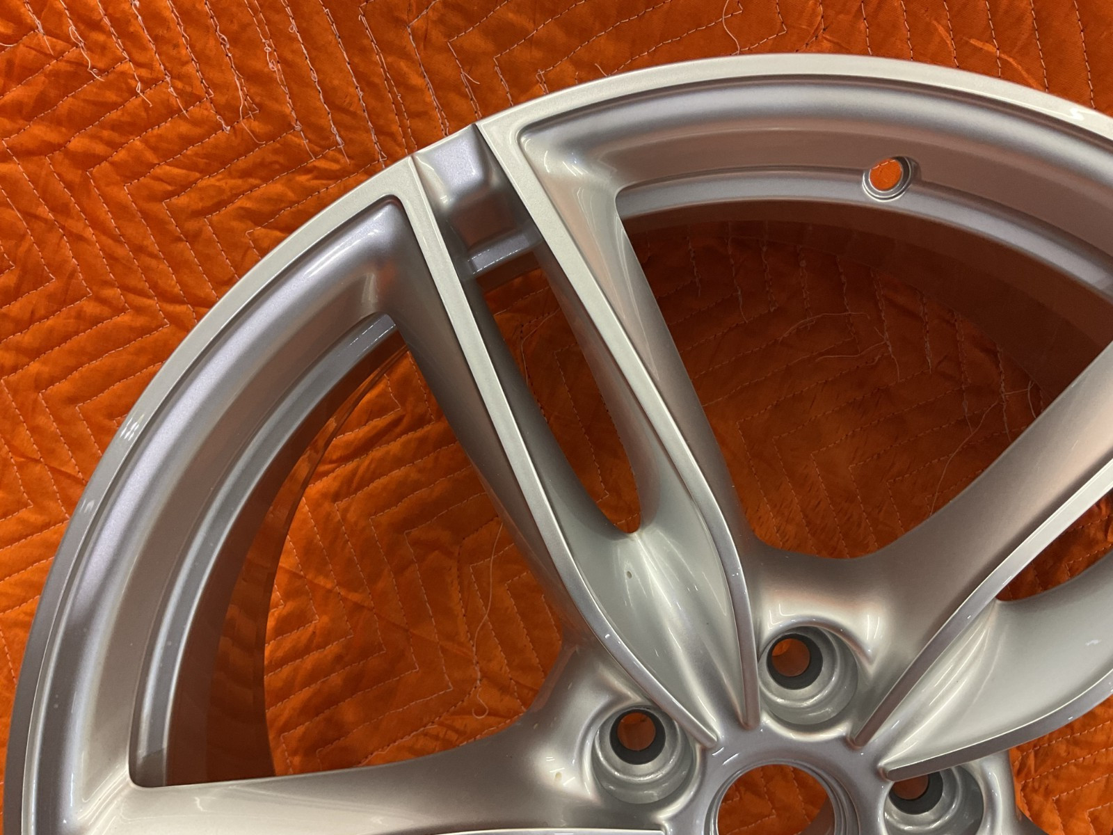 Ferrari Roma FRONT Wheel P/N 866482