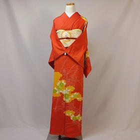 4-Piece Vintage Japanese Silk Kimono Set &ndash; Orange with Gold Accents & Cream Obi