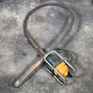 Wyco 992A Concrete Vibrator Motor w/ 9Ft Flex Shaft