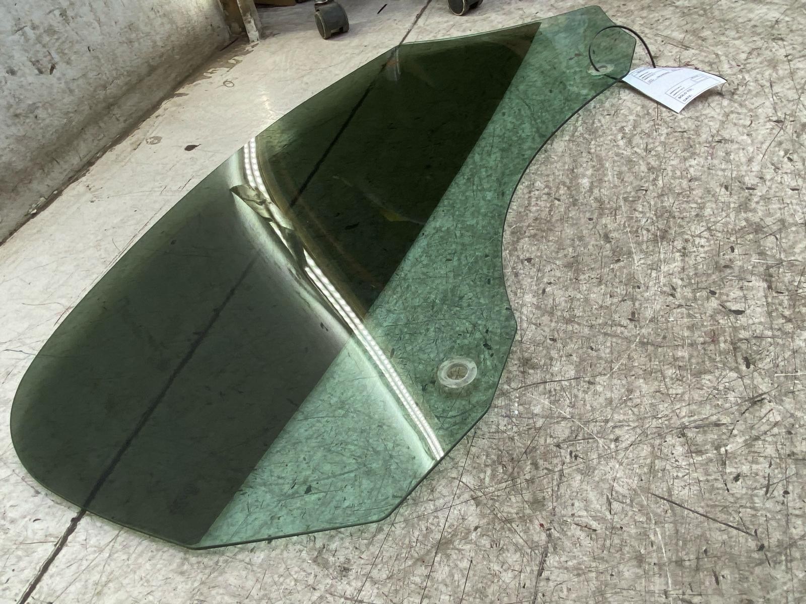 Aston Martin Vantage 2009 FRONT+LEFT Door glass