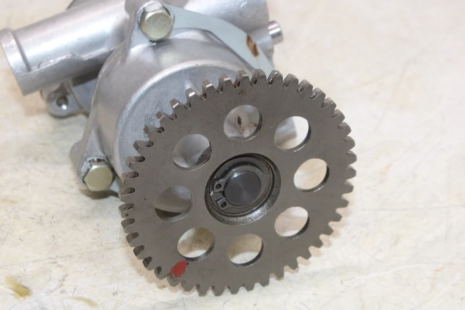 Suzuki Katana 600 GSX600F 1996 OEM MOTOR BOMBA DE ACEITE Foto 2 de 4