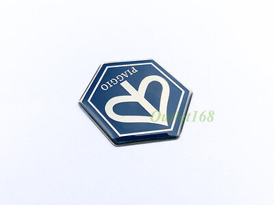  FRONT PIAGGIO HEXAGONAL BADGE EMBLEM FLY 150 3V LIBERTY  MP3 250/400 BV300/500 BV350 (1B003766)