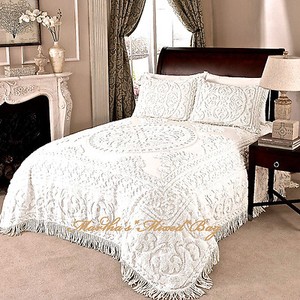 white cotton vintage looking bedspreads