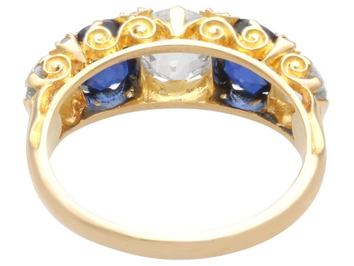 1.20Ct Basaltic Sapphire and 1.59Ct Diamond, 18k Yellow Gold Five Stone Ring - Picture 6 of 13