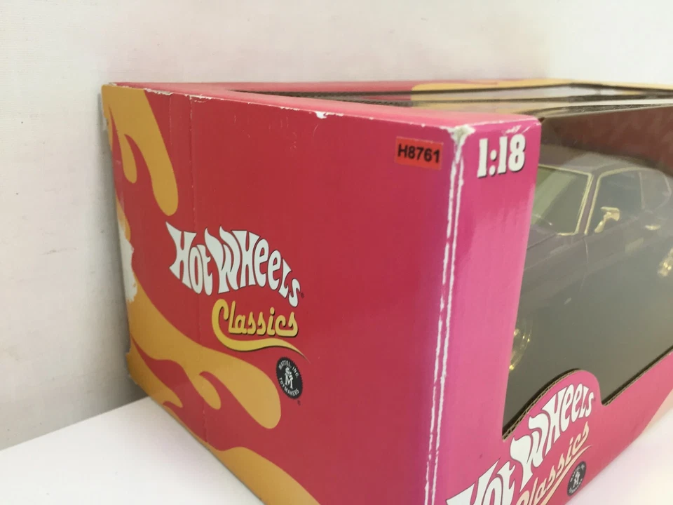 RARE LE Hot Wheels Classics 1:18 1970 CHEVELLE from JAPAN F/S LIMITED EDITION - Image 3 of 4