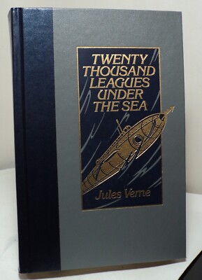 Twenty Thousand Leagues Under the Sea by J Verne - World's Best Reading 