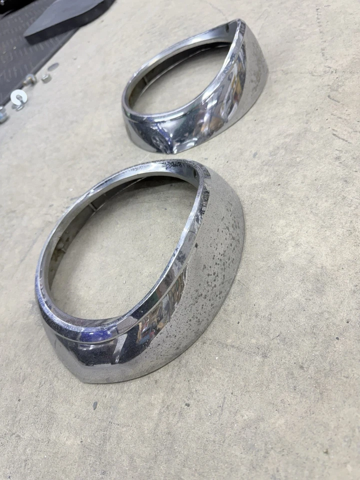 Biseles de faros especiales Buick 1956 Foto 2 de 3