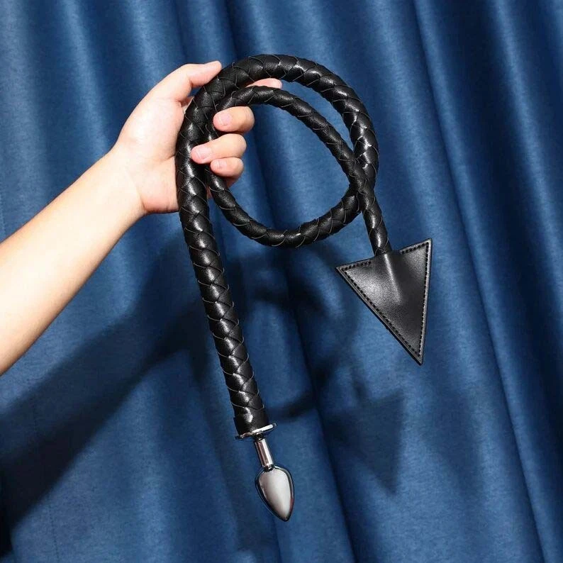 SM Leder Paddel Mit Nieten – Für Erotisches Spiel & Cosplay SM Leder Paddel Mit Nieten – Für Erotisches Spiel & Cosplay