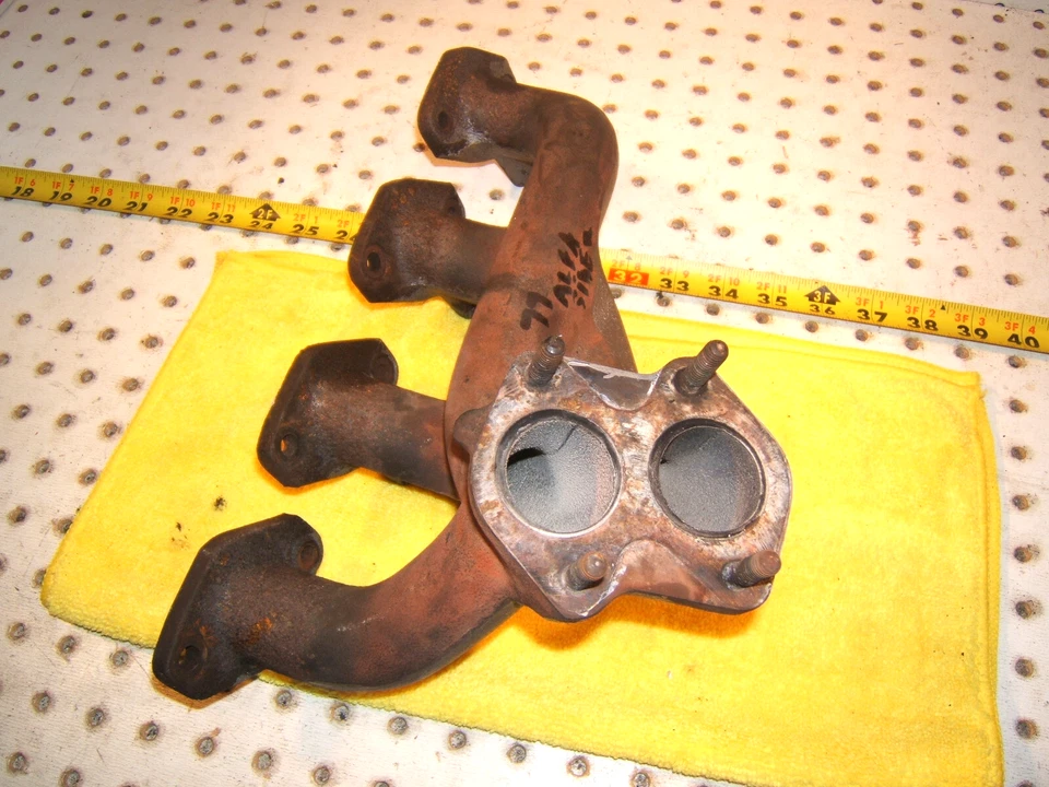 阿尔法·罗密欧 1977 Spider Veloce Roadster 4CyL 2.0 排气美国原始设备制造商 1 歧管/端口 — 第 3/4 张图片