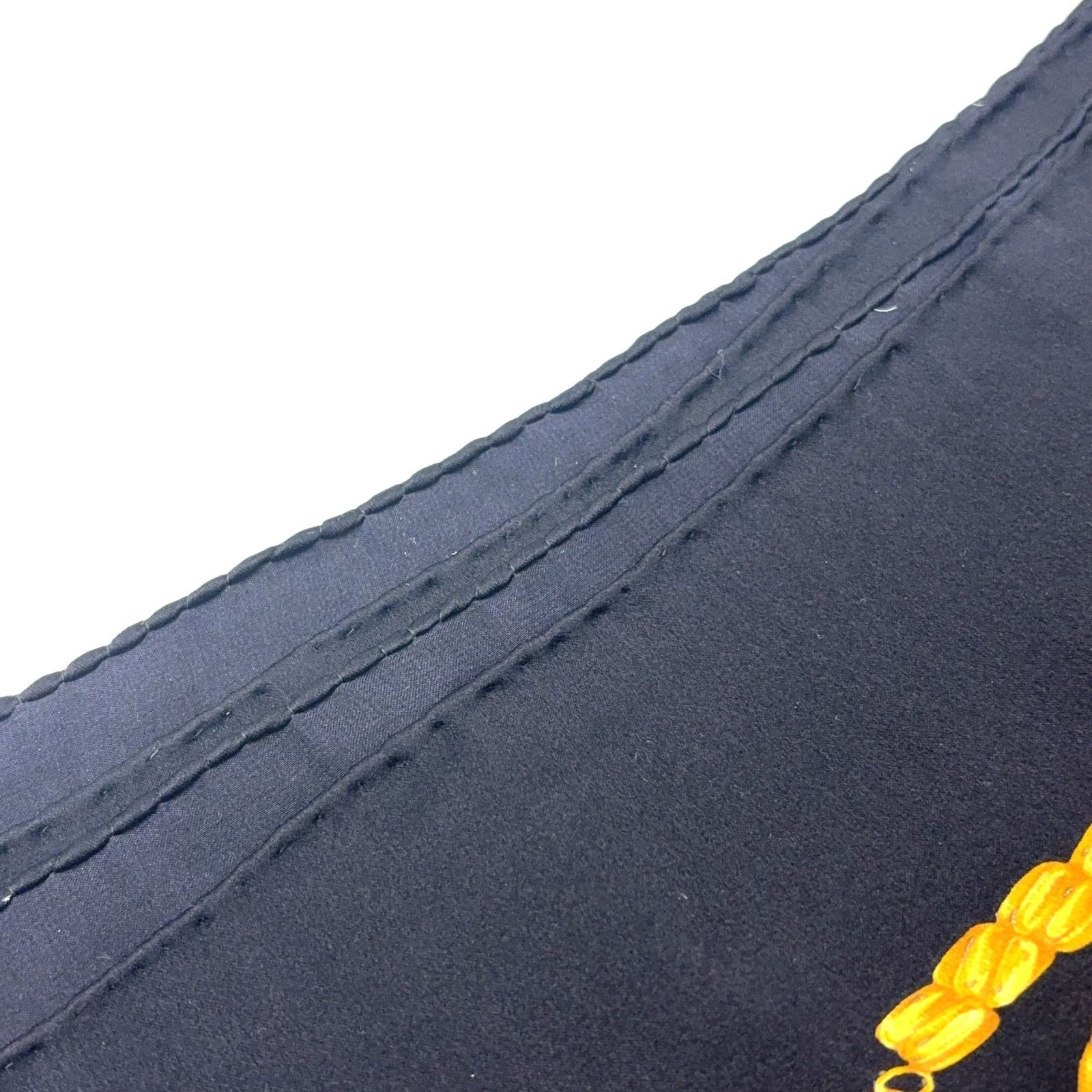 Auth CHANEL Silk Chain Pattern Black Scarf Women's Luxury Authentic thumbnail 4