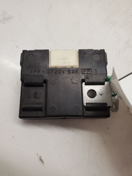 セキュリティ・セーフティ hi96 8982707650 FREIGHTLINER MITSUBISHI GLOVE BOX STRIKER 8-98270