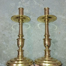 SET PAIR VIRGINIA METALCRAFTERS Colonial Williamsburg CW-16-34 candlestick 13"