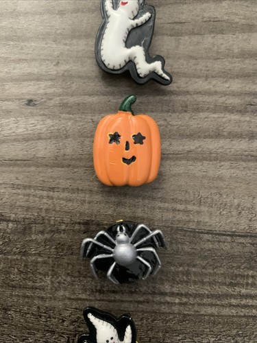 6 Vintage Halloween Spiders Pumpkin Ghost Fall Button Covers - Picture 3 of 6