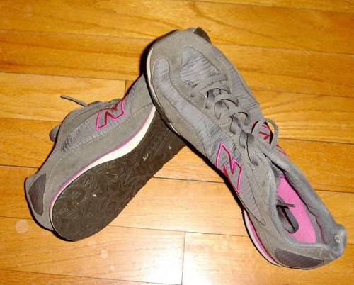 Gray Casual Comfort Shoes Size 