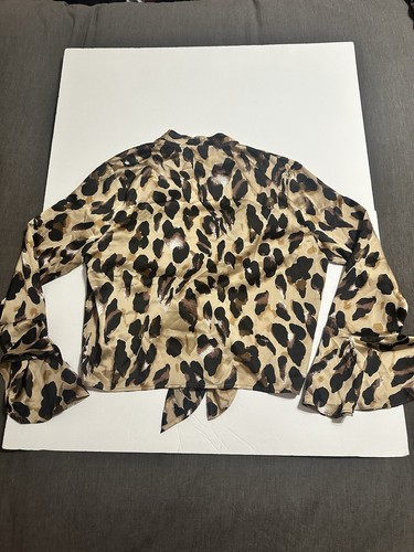 Missguided Women’s Cheetah Patterned Print Blouse Bell Sleeve Wrap Style Size 8 - Picture 12 of 12