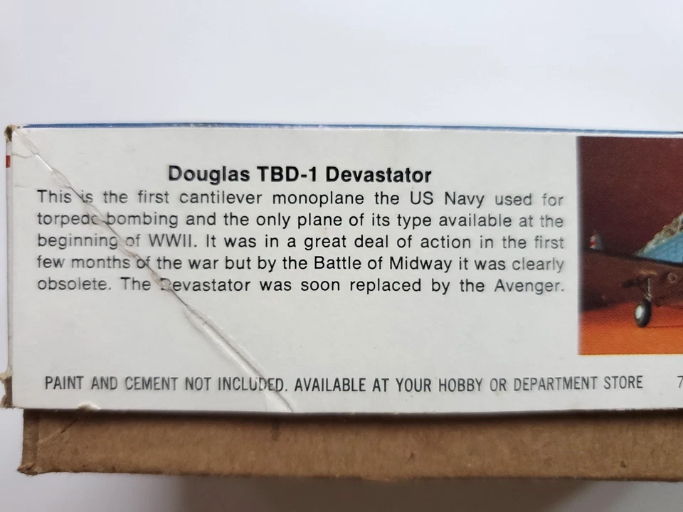 MPC 1:72 Douglas TBD-1 Devastator w/Ground Crew Bomber Model Kit 2-2109 (1977) - Image 3 of 3