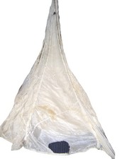 Deko-Fallschirm  / Sonnensegel ca.11m Durchmesser Farbe weiß mit Flecken+ 1 Loch