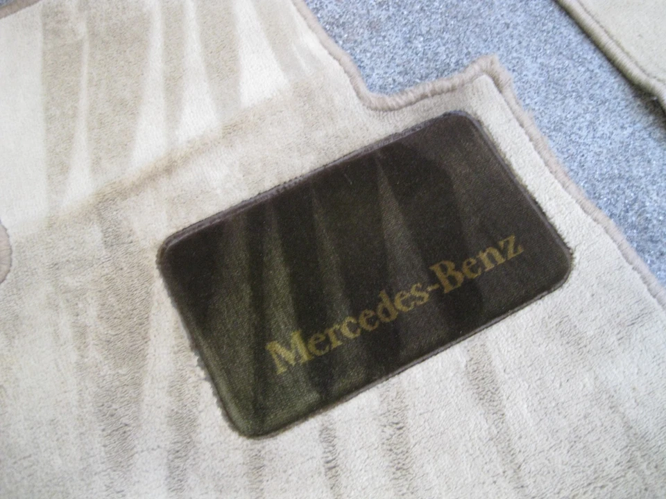 1979-1991 Mercedes-Benz W126 300SE 420SE Front & Rear Floor Mat Set Beige Foto 4 de 4
