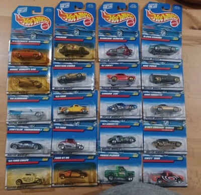 1999 HotWheels  Lot  of  20  Different  Mainline Cars.  See Photos & Features 