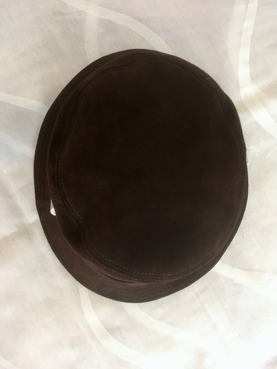 Burberry London brown suede leather bucket hat, Made in  display picture 1