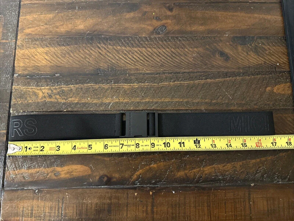 Пояс Michael Kors мужской размер 34 дюйма L черный на черном логотип эластичный скоростной зажим - Изображение 4 из 4