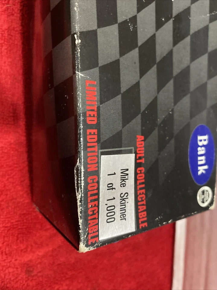 RARE 1995 Racing Collect Club of America Mike Skinner 1 Of  1000 Race Truck Bank - Image 2 of 4