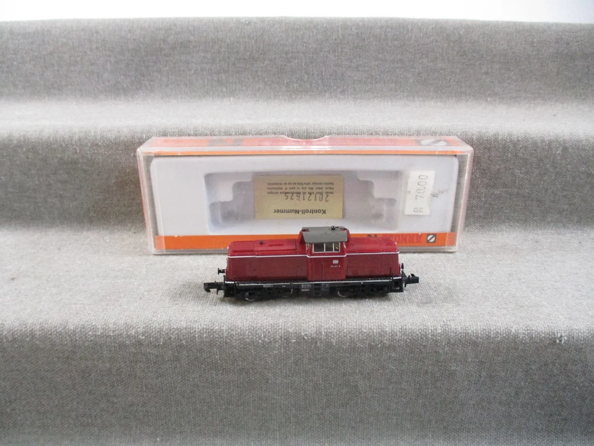 Arnold Spur N 2012 Diesellok BR 211 271-2 der DB DC Analog Licht in OVP G268