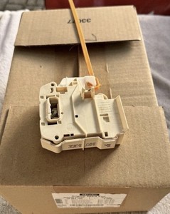 Miele W1 Waschmaschine Türschloss Türverriegelung EMZ Type 885 M.Nr. 09240333