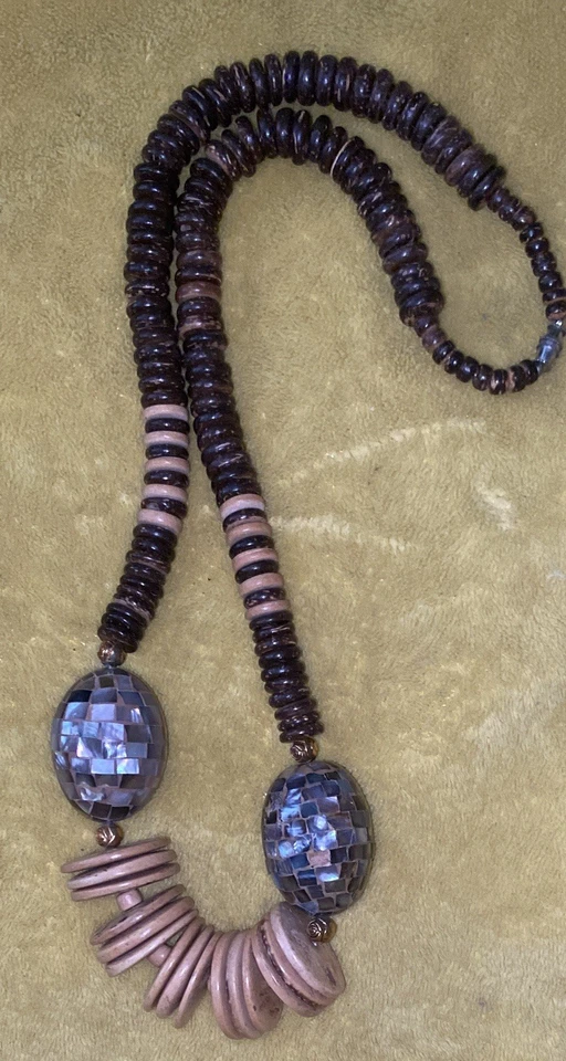 Hermosa pieza llamativa collar de madera madreperla vintage Foto 2 de 3