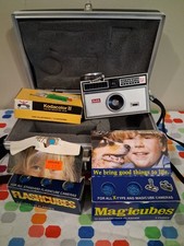 Kodak Instamatic 154 Film Camera with Flash Cubes, Film, Original Hard Case