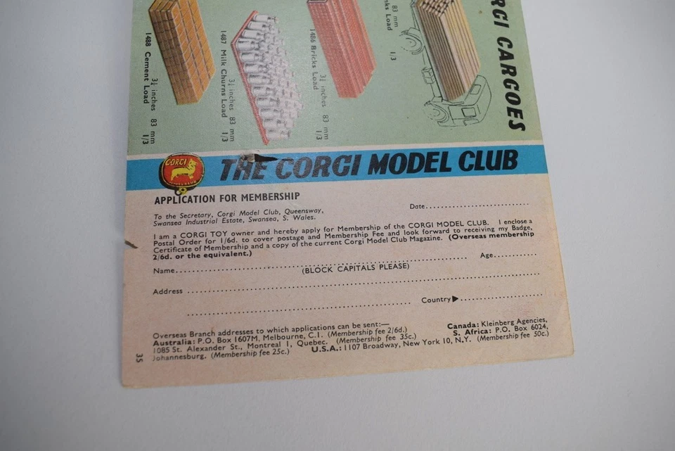 B93 CATALOGO FOLDER VOLANTINO CORGI TOYS 1963 1964 BLUE BLAZER & CAP ECC. COND. - Immagine 4 di 4