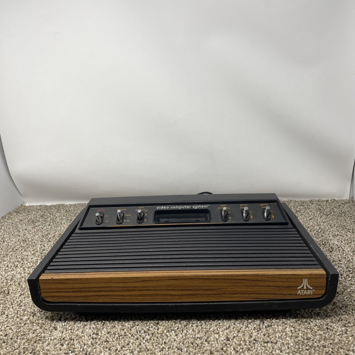 Atari 2600 Heavy Sixer Console In Box Chess Piece Box Tested Works