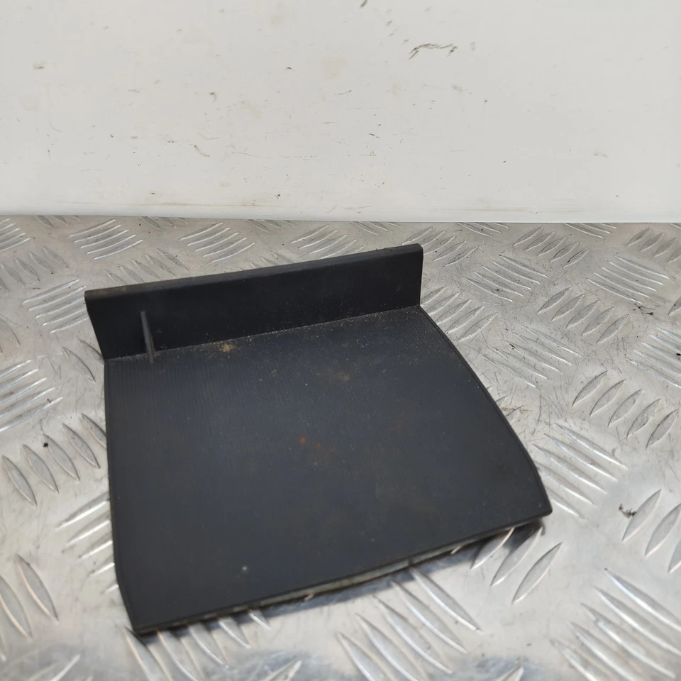 HONDA MK9 CIVIC 2012 CENTRE CONSOLE RUBBER INSERT 83405TV1E01 - Image 3 of 4