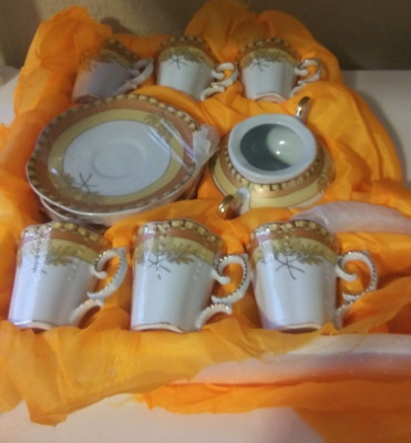 VTG YAMASEN GOLD COLLECTION (15) PC PORCELAIN 24KT GOLD PLATED TEA SET FOR (6)